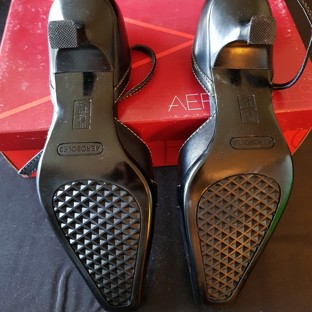 Shoes - Picture 4 of 4